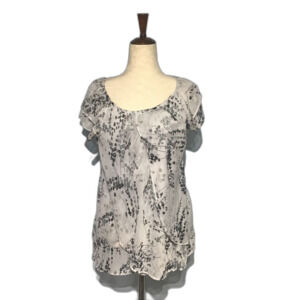 Roz & Ali Gray Floral Ruffled Tunic Top Medium
